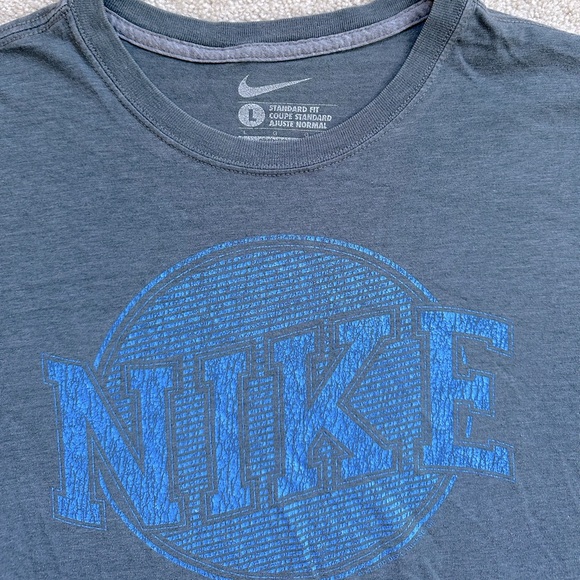 Nike Tee - Picture 2 of 2